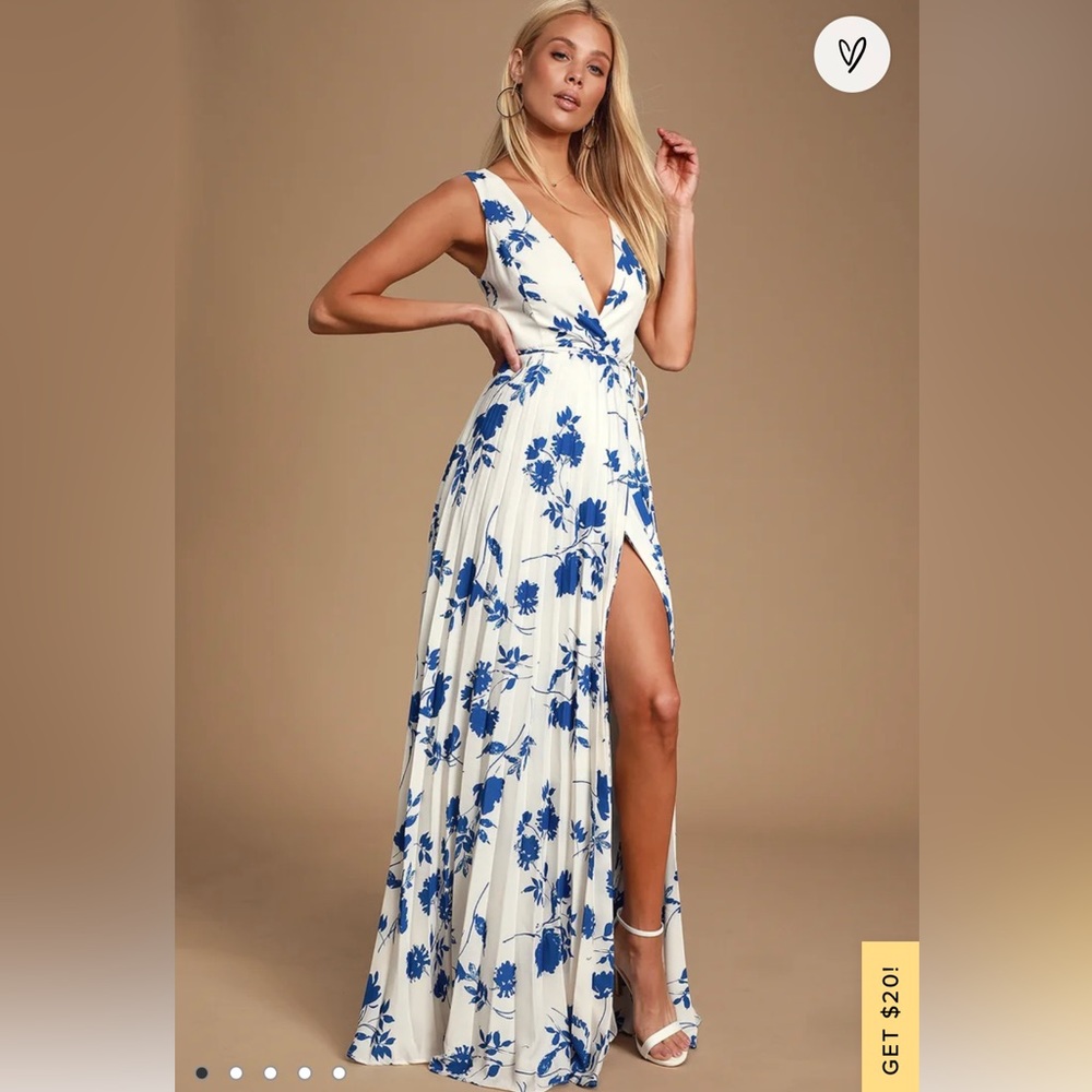 Lulus blue and white floral wrap dress